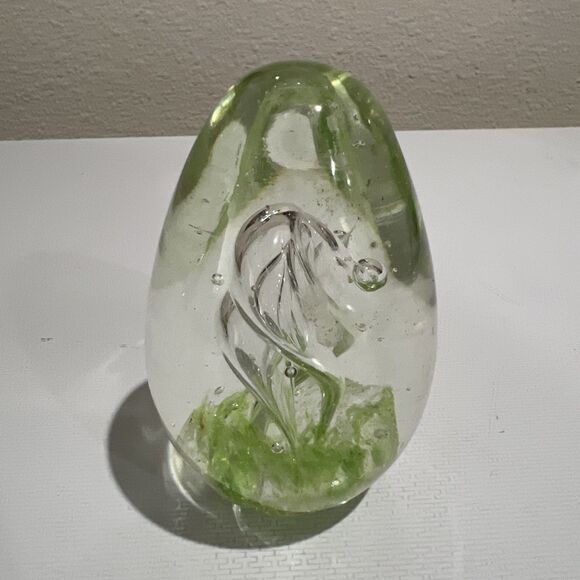 Vintage Retro Art Glass Egg Shape Swirl Spiral Clear Green Paperweight - Picture 1 of 11